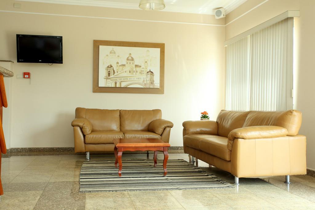 Candeias Hotel Batatais Exteriör bild